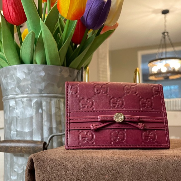 Gucci Burgundy Card Holder - Picture 1 of 13